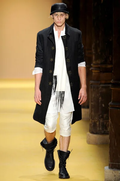 Look 26